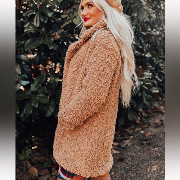 NWT Sherpa coat - Picture 2 of 4